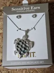 Mix It Sea Turtle Abalone Necklace And Crystal Earring Set NWT.