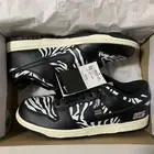 Nike SB Dunk Low Zebra Men’s US 9.5 Sneakers Black Tag