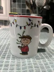 Peanuts Charlie Brown, Linus & Snoopy Christmas Tree Lights 20 oz Mug New!