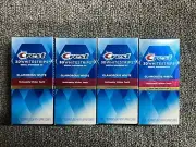 (4)Crest 3D Whitestrips. Glamorous White. Whitening Kit. 6strips 3 Treatments