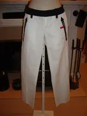 STYLISH NWT DSQUARED2 WHITE CAPRI PANTS WITH BLACK DETAILING THROUGHOUT