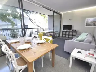 阿德萊德街13號薩里山帶家具公寓Surry Hills Furnished Apartments 13 Adelaide Street