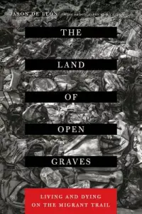 在飛比找博客來優惠-The Land of Open Graves: Livin