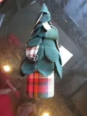 2 Pottery Barn CHRISTMAS TREE WINE TOPPERs New