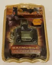 2005 Batman Begins DC Comics Batmobile LCD Video Game Keychain Charm
