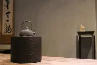 在飛比找Yahoo!奇摩拍賣優惠-日本茶道具 古美術 江戶時代 家徽 鉄打出 火炉（售出）