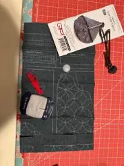 sashiko slide clasp purse kit Hand printed 6 7/8 S x 7 1/2 H 3/4 D