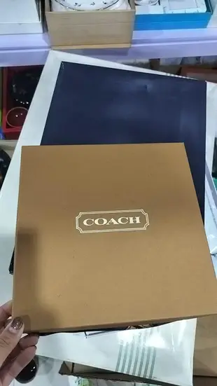 COACH蔻馳 · 絲巾禮盒