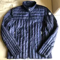 在飛比找Yahoo!奇摩拍賣優惠-[品味人生2] 保證正品 MONCLER 深藍 輕羽絨 羽絨