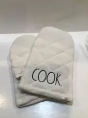 NEW Rae Dunn Set of 2 Oven Mini Mitts “COOK” Kitchen Farmhouse NWT