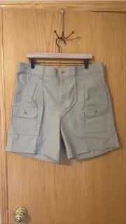 Cabelas Men’s Khaki Utility Cargo Camping Hiking Shorts Size 36 NWT