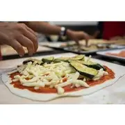 Save 19.99%! Traditional Roman Pizza Making Class with Wine