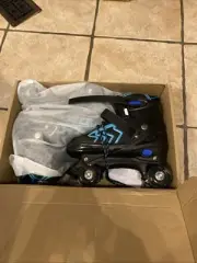 Adjustable Roller Skates Size (S) Large for Kids with Light up Wheels - New