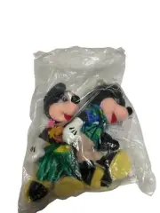 Disney Store Tourist Mickey Mouse & Hula Minnie Mouse Bean Bag Plush NEW NIP