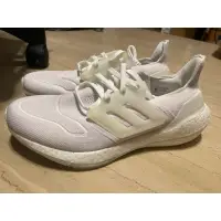 在飛比找蝦皮購物優惠-全新全白 男性Adidas 2022 Ultra Boost