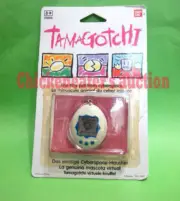 1997 BANDAI ENGLISH VIRTUAL PET TAMAGOTCHI EUROPEAN VER. WHITE *NEW* POCKET GAME