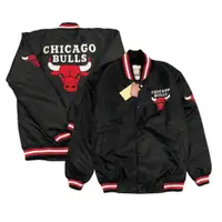 在飛比找蝦皮購物優惠-Hitam Varsity Chicago Bulls 夾克