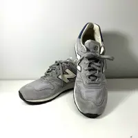 在飛比找蝦皮購物優惠-NEW BALANCE 男士 鞋子 有使用痕跡 灰色 M67