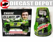 AUTOGRAPHED CHASE ELLIOTT 2019 MOUNTAIN DEW MARTINSVILLE 1/24 ACTION
