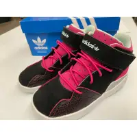 在飛比找蝦皮購物優惠-全新- Adidas 童鞋 B27669 (US10K) /