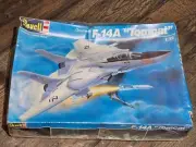 1/32 Revell F-14A Tomcat US Navy Jet Fighter Plastic Model Kit 4770 Sealed 1987