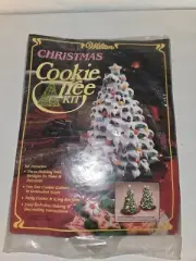 Wilton Christmas Cookie Tree Kit Star Cookie Cutters NEW Vintage 1982 Made USA