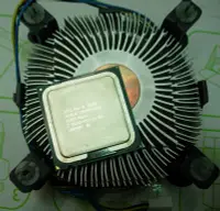 在飛比找Yahoo!奇摩拍賣優惠-Q8200正式版lga775含銅底風扇cpu四核心Core 