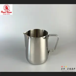 【54SHOP】日本寶馬牌 不銹鋼鏡面拉花鋼杯 350cc 600cc 1000cc 奶泡鋼杯 咖啡器具