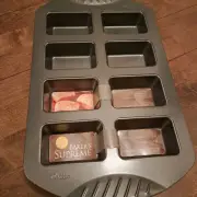 Wilton Bakers supreme baking Non-Stick Mini Loaf Pan, 8-Cavity NEW 2201-4662