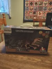 Hot Bee SM180 Remote Control Dinosaur Toys Jurassic Roaring Sound Velocira BNIB