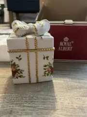 Royal Albert Old Country Roses Votive Giftbox