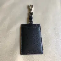 在飛比找蝦皮購物優惠-保證正品 Prada 黑色 皮革 吊鍊式 信用卡夾 證照夾