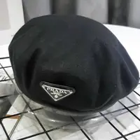 在飛比找蝦皮購物優惠-高品質 Prada beret Prada 帽子