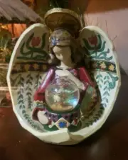Winterland 2008 St Nicholas Square Angel Gazing Into Snow Water Globe NWT