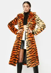 [Girlfriend Material] Orange Tiger Kai Faux Fur Coat