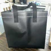 25pcs Insulated Take Out Bags, 9.4" x 5.9" x 10.2" Thermal Lunch Bags Black