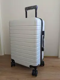 在飛比找Yahoo!奇摩拍賣優惠-無印良品聯名卡 20吋 輕旅行拉桿登機箱 行李箱