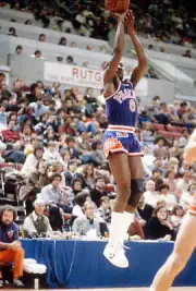 Walter Davis of the Phoenix Suns 1980s Basketball Photo 7