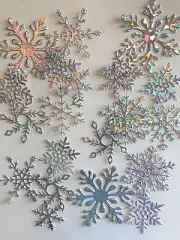 Die Cuts Snowflakes Winter Intricate 16 Pieces Holographic Mirror Cardstock