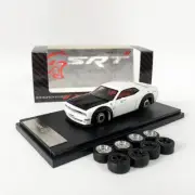FW 1:64 Model Car Dodge Challenger SRT Hellcat Wide Body Alloy Vehicle -White