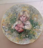 WEDGWOOD Vickers Innocence Collectors Plate