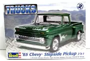 Revell 1965 Chevy Stepside Pickup 85-7210 1/25 Classic Truck Model Kit