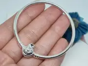 NEW BOXED Pandora Disney Alice In Wonderland Cheshire Cat Clasp Bangle 17cm