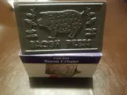 Heavyweight Cast Iron Bacon Press and Steak Weight with Wooden Handle. D1