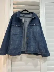 Autograph Denim Jacket Size 24 BNWT. RRP $89.99.
