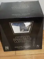 SEALED NEW UNUSED Star Wars Gentle Giant Senate Guard Collectible Mini Bust 2007