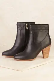 Perry Ankle Boot--WAL-PERRY