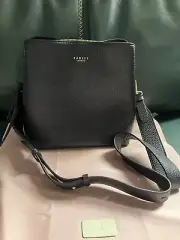 Radley Dukes Place leather crossbody bag new with tag black