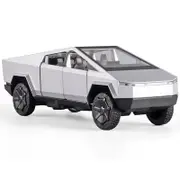 1/32 Scale Diecast Truck Model Zinc Alloy Pull Back Car with Sound Light-Sliver
