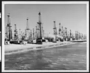 Playa del Rey Oil derricks in Venice Beach 1925 California Old Photo